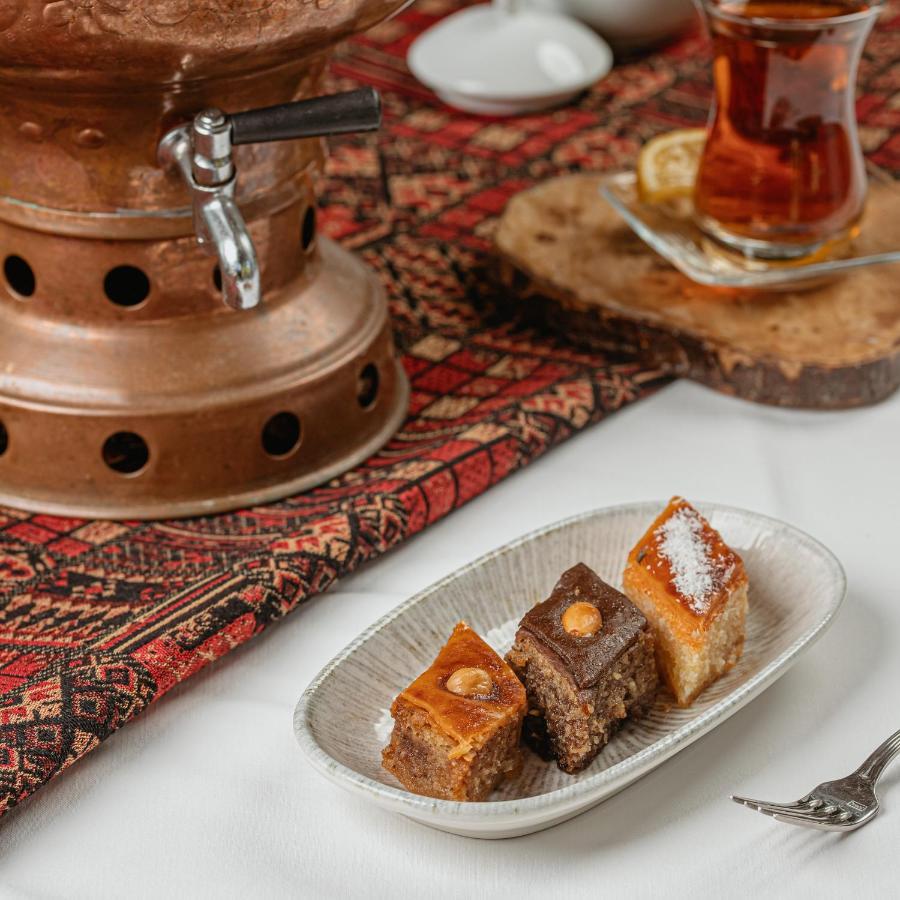 Sultan Makan Cuxuryurd Esterno foto