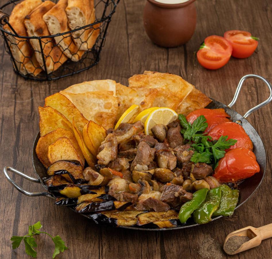 Sultan Makan Cuxuryurd Esterno foto